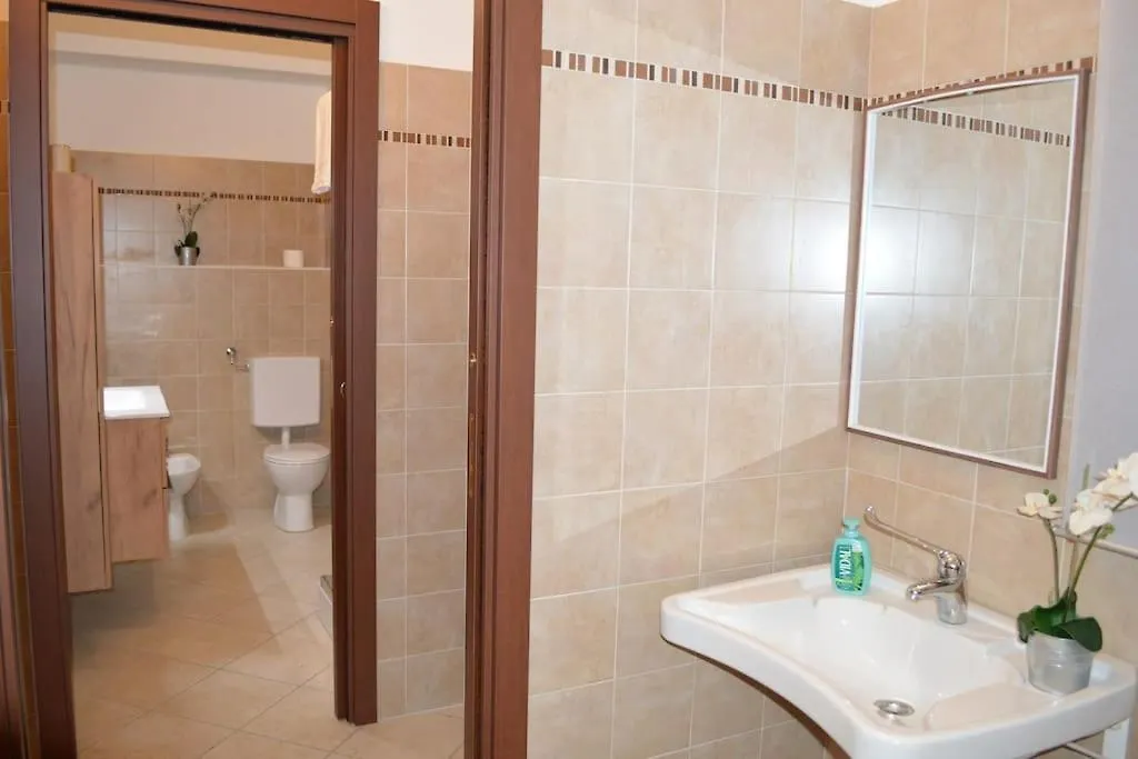 La Casa Di Cinzia Central Apartment Lierna